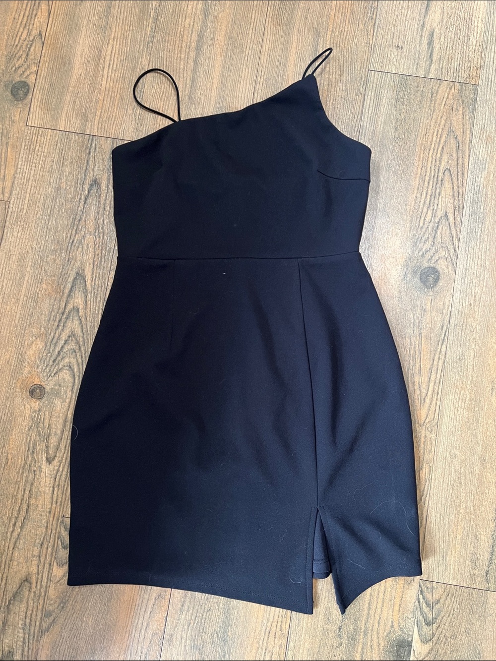 Asymmetric One-Shoulder Black Mini Dress